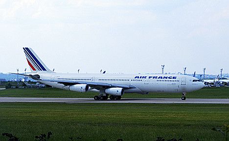 Air France plane flew with 30 screws missing