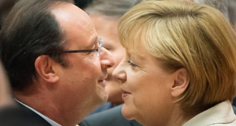 Hollande congratulates Merkel on election win