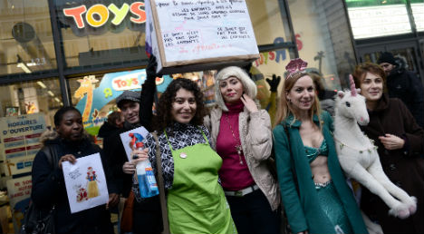 French feminists protest ‘gendered’ toy sales