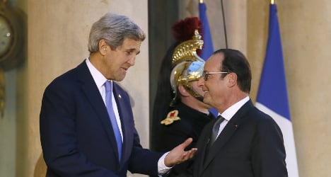 Kerry apologizes for 'no-show' at Paris unity rally