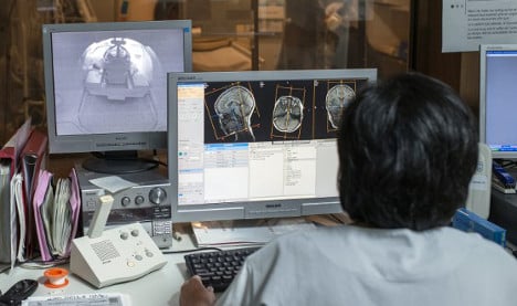 French boy loses thumb in routine MRI scan