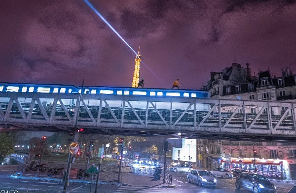 British thrill seekers face charges for ‘surfing’ Paris Metro across Seine