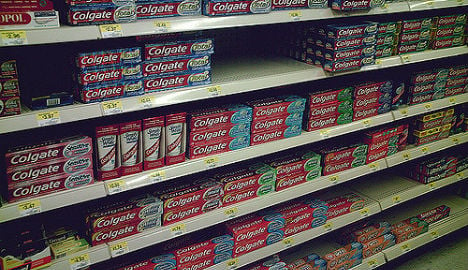 France launches inquiry into toothpaste cancer risk