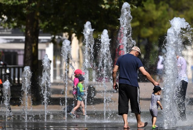 France set for another scorcher as temperatures rise again