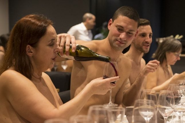The first Paris restaurant for nude diners to close down