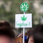 French economists tell government to legalise cannabis to bring in extra €2.8bn