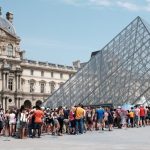 Paris's overcrowded Louvre to make reservations compulsory