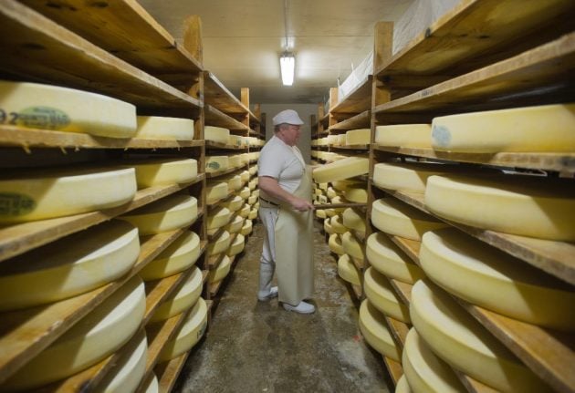 QUIZ: Test your knowledge with the ultimate French cheese quiz