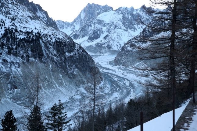 France to limit access to Mont Blanc after 'aberrant behaviour' of tourists