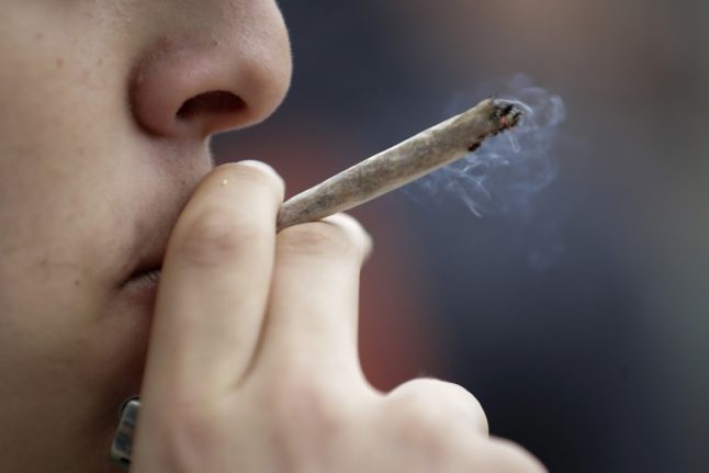 France to hit drug users with €200 on the spot fines