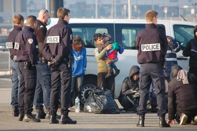 UK seeks ‘tougher action’ from France on Channel migrants